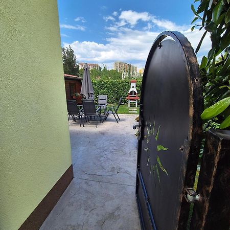 Harmony Apartment Koper Bagian luar foto