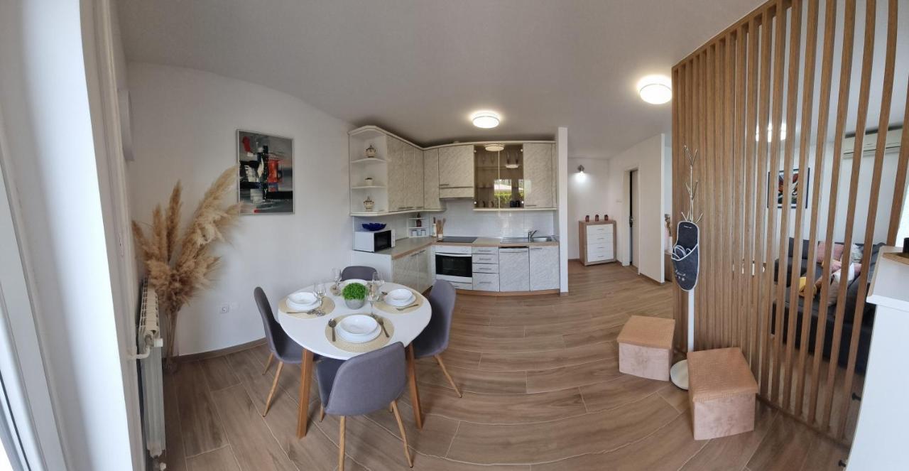 Harmony Apartment Koper Bagian luar foto